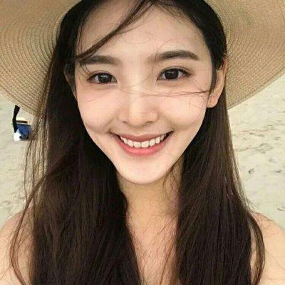 大卡车运小汽车